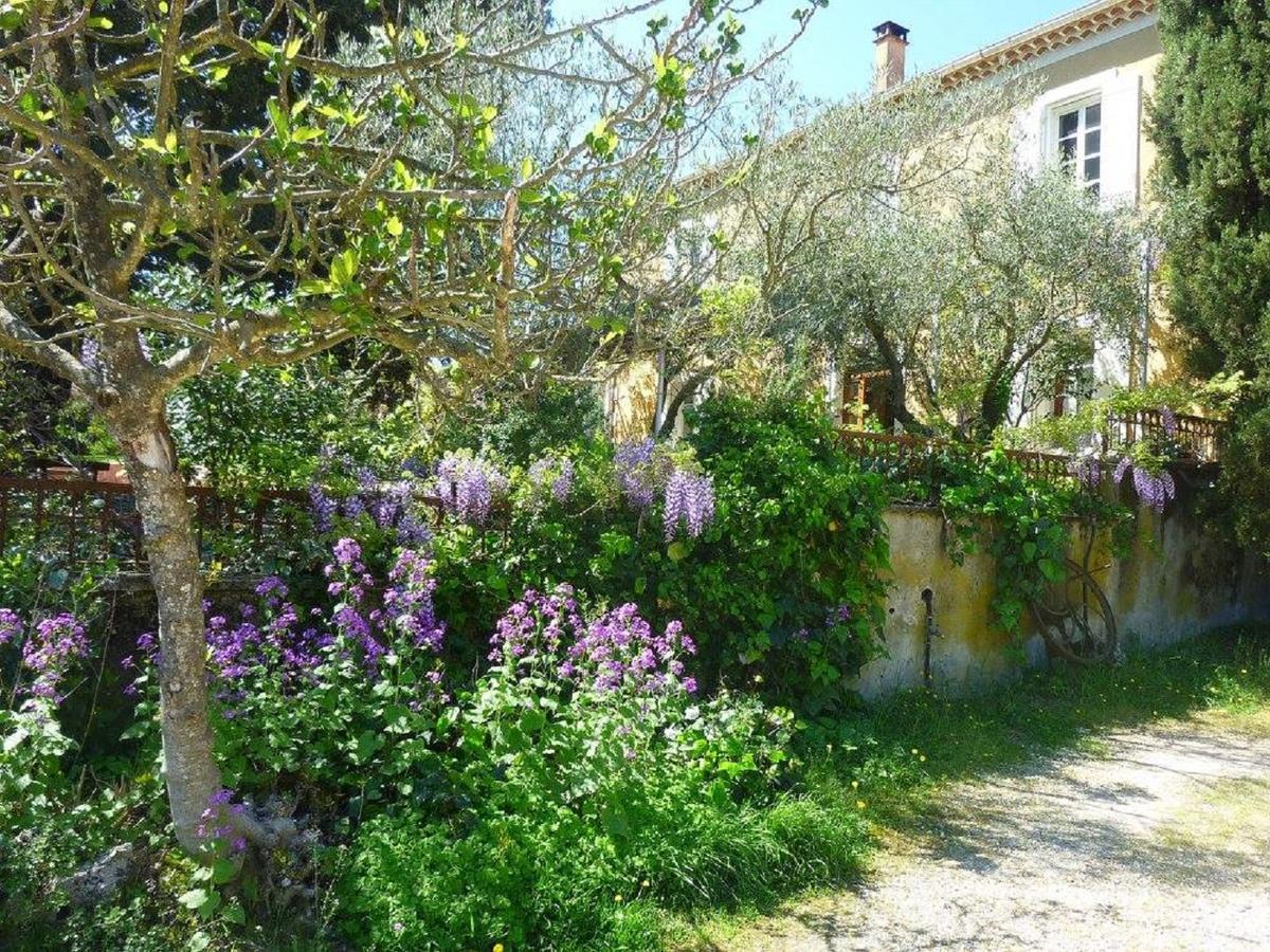 Le Fer En Ceze Bed and Breakfast Sabran Exteriör bild